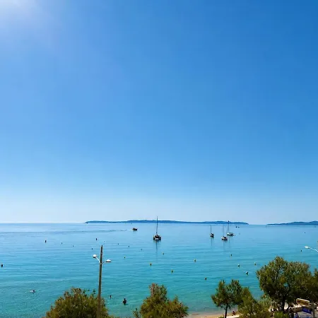 Vue Mer, Terrasse, Parking Et A Pied Apartment