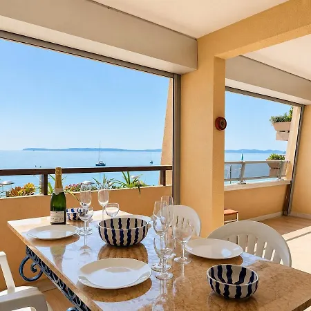 Vue Mer, Terrasse, Parking Et A Pied Apartment Le Lavandou